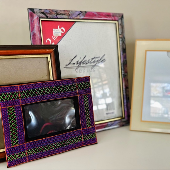 Assorted Picture Frame Collection - Picture 2 of 12